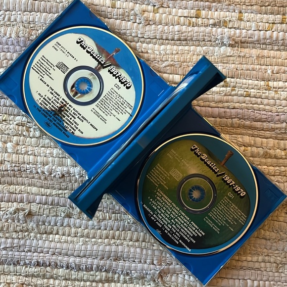 The Beatles - “The Beatles/1967-1970” Album 2x CD set 💿 - Picture 3 of 6